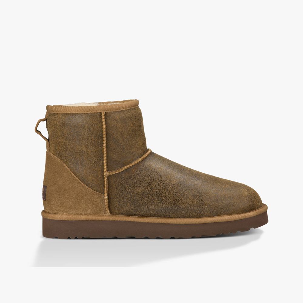 Bottes Classic UGG Classic Mini Bomber Homme Marron Soldes 975RWOIT